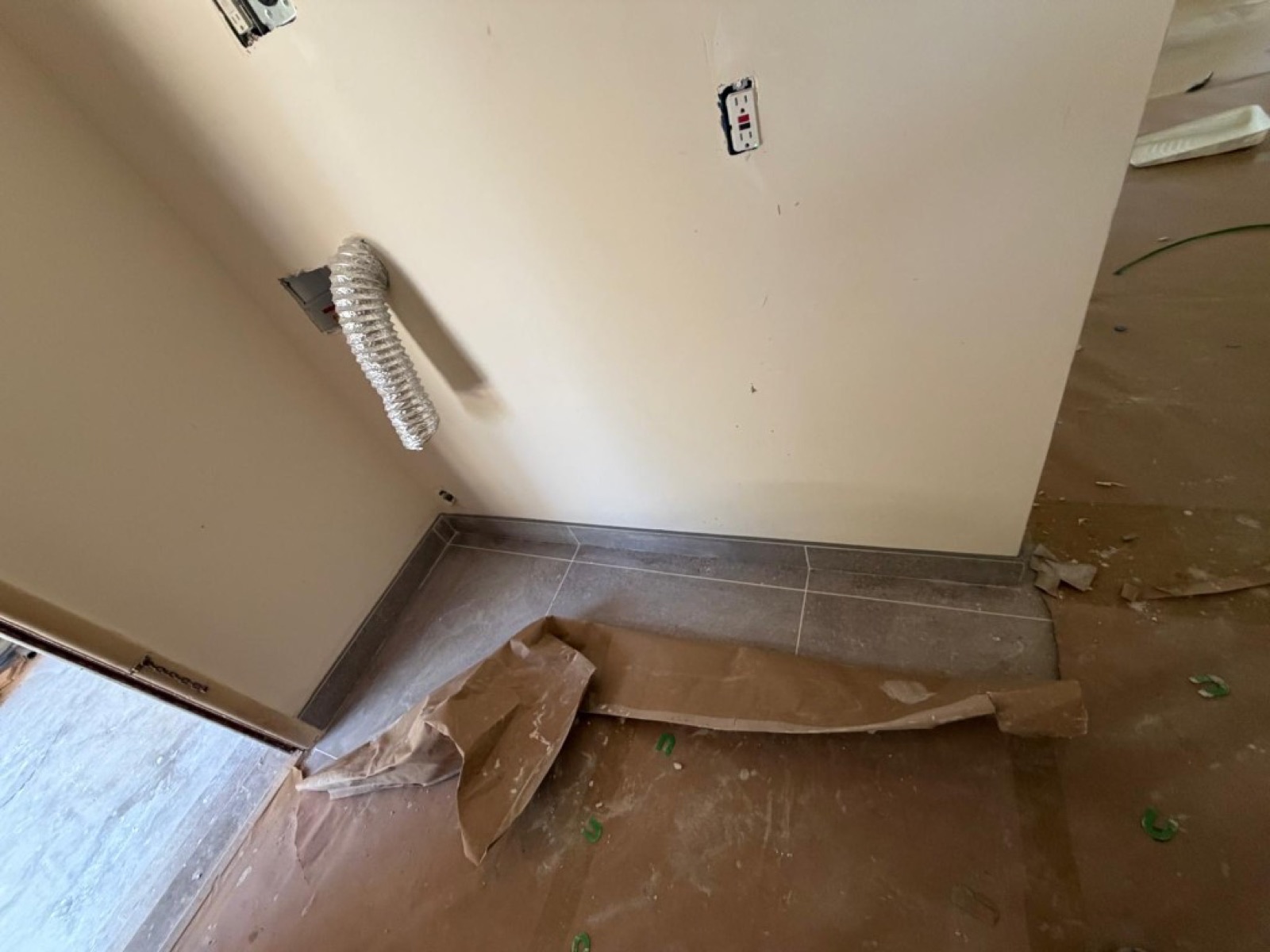 Nickel large format tile in the kitchen