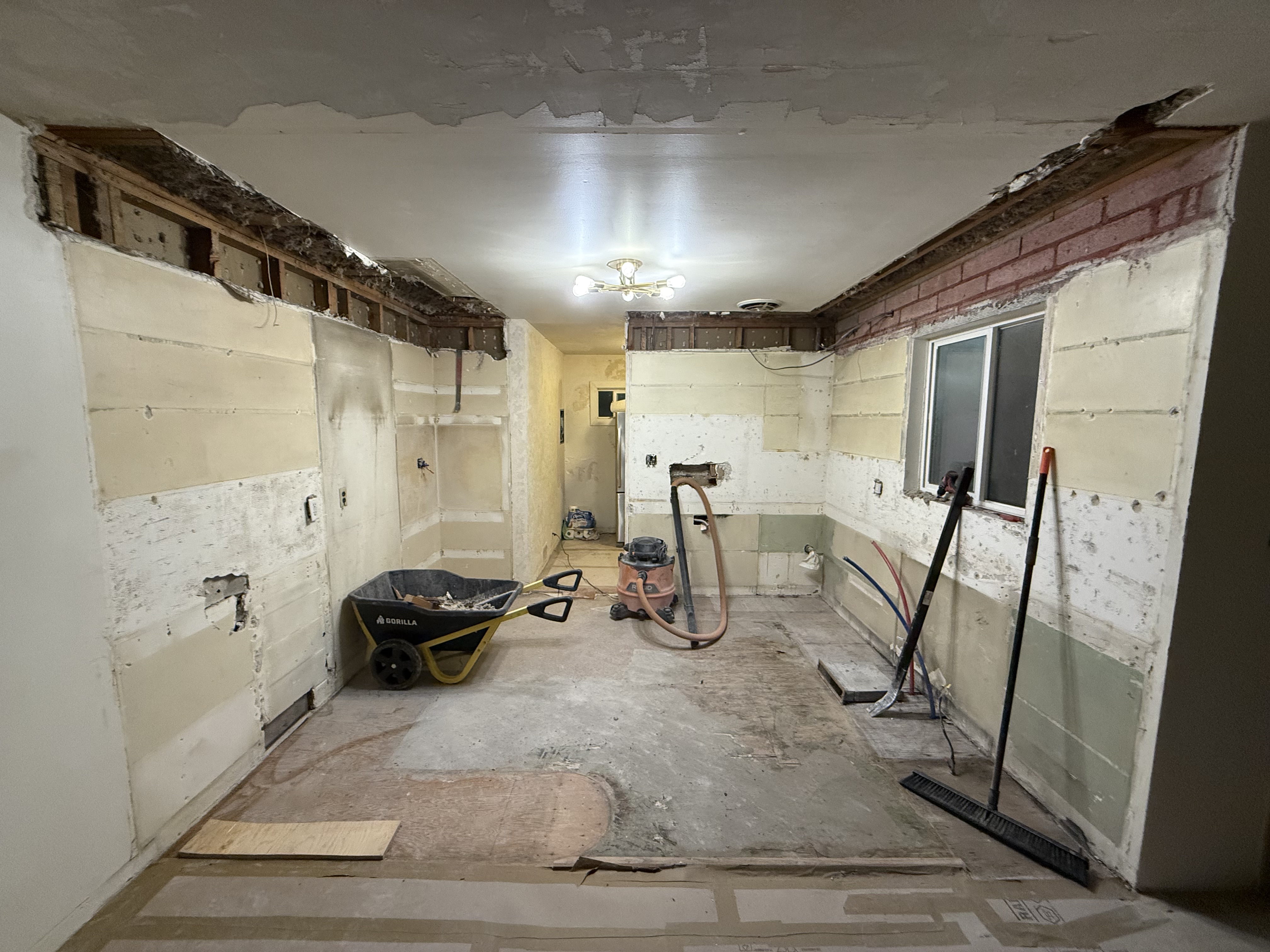 Kitchen demo - cleaned up