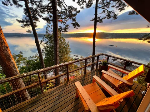 Maine Porch Tranquilo